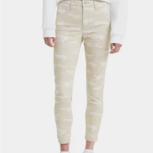 Levi's Women's Skinny Jeans - Cream Camo
