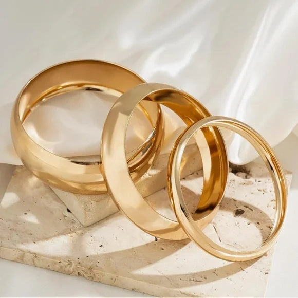 Chic Gold Bracelet Trio