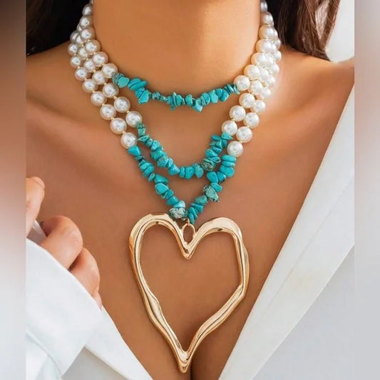 AMOUR Gold and Turquoise Heart Pendant Necklace