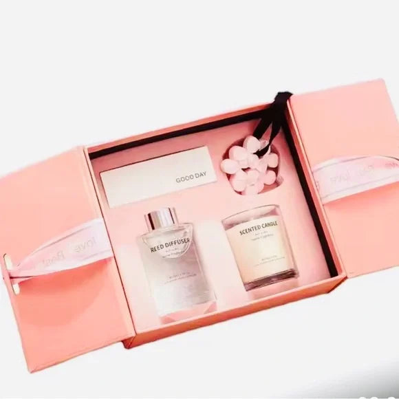 CALIFORNIA Pink Gift Set with Candle and Fragrance